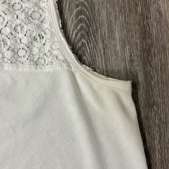 𝅺PRANA lace trimmed white tank, size small. - Picture 7 of 7